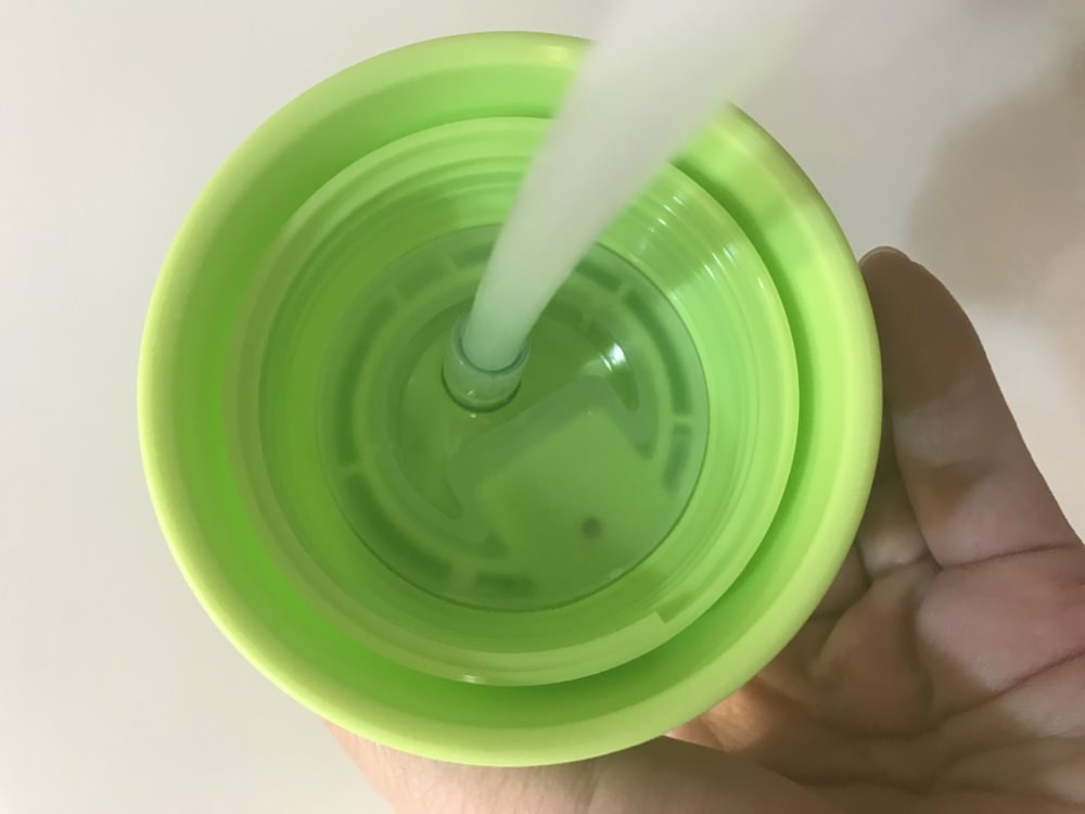 [育兒] 因為他，讓幼稚園同學搶著餵番茄喝水-推薦美國Nuby3D超輕量不銹鋼真空保溫杯