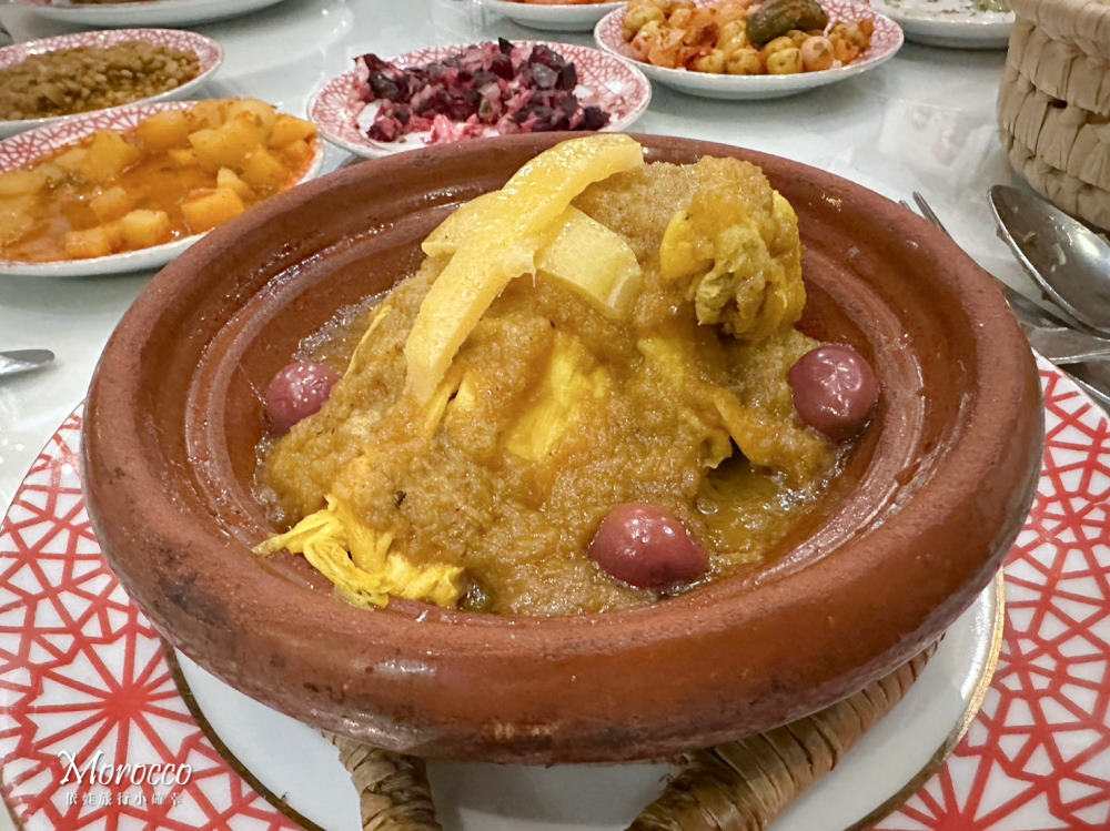 摩洛哥美食推薦，19+必吃塔吉鍋料理、非洲小米、特產、水果甜點，不一定會喜歡，但一定要體驗看看