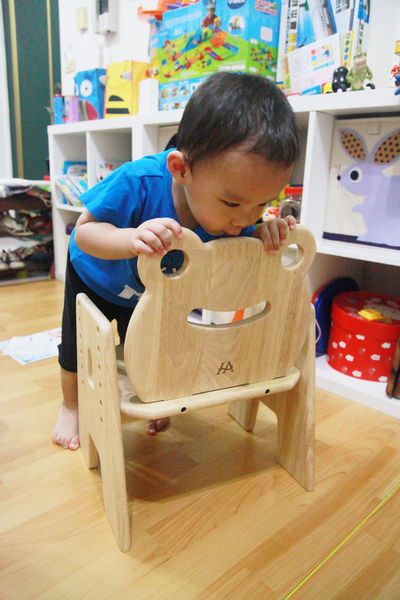 CP值最高的兒童實木桌椅首選-環安傢俱