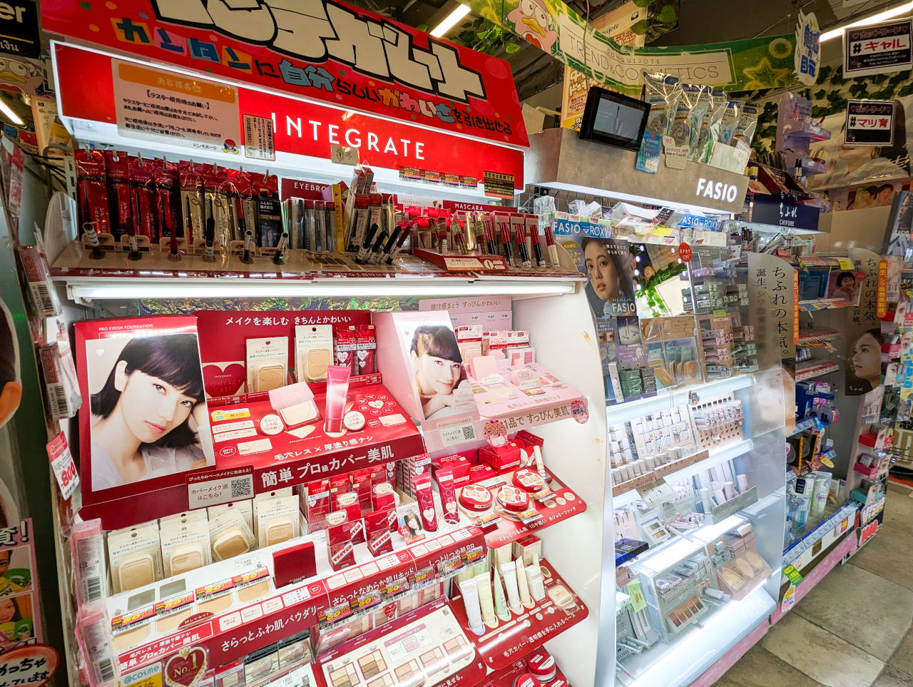 日本北海道狸小路必買必吃，札幌最長商店街24小時驚安殿堂藥妝，還有超強海鮮丼美食