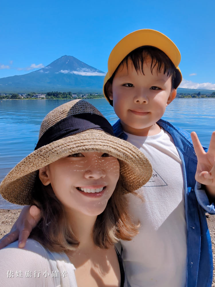 富士山河口湖二天一夜遊自由行，不自駕開車搭乘環湖巴士玩景點吃美食，推薦天上山纜車、遊覽船、大石公園
