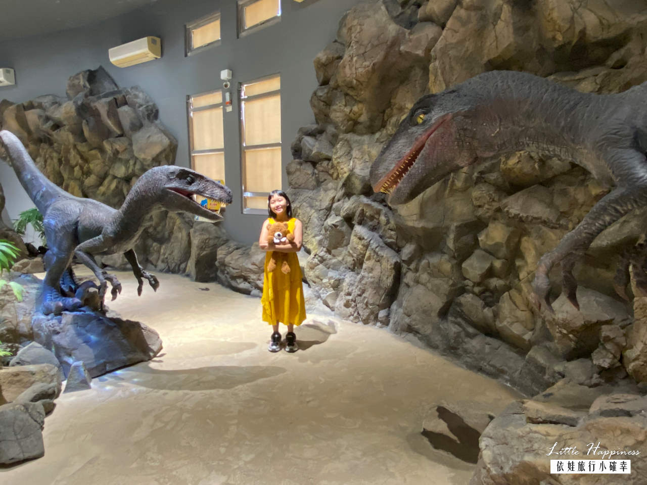 小門地質探索館，澎湖室內景點看會動的恐龍，順遊鯨魚洞公園吃小管麵線