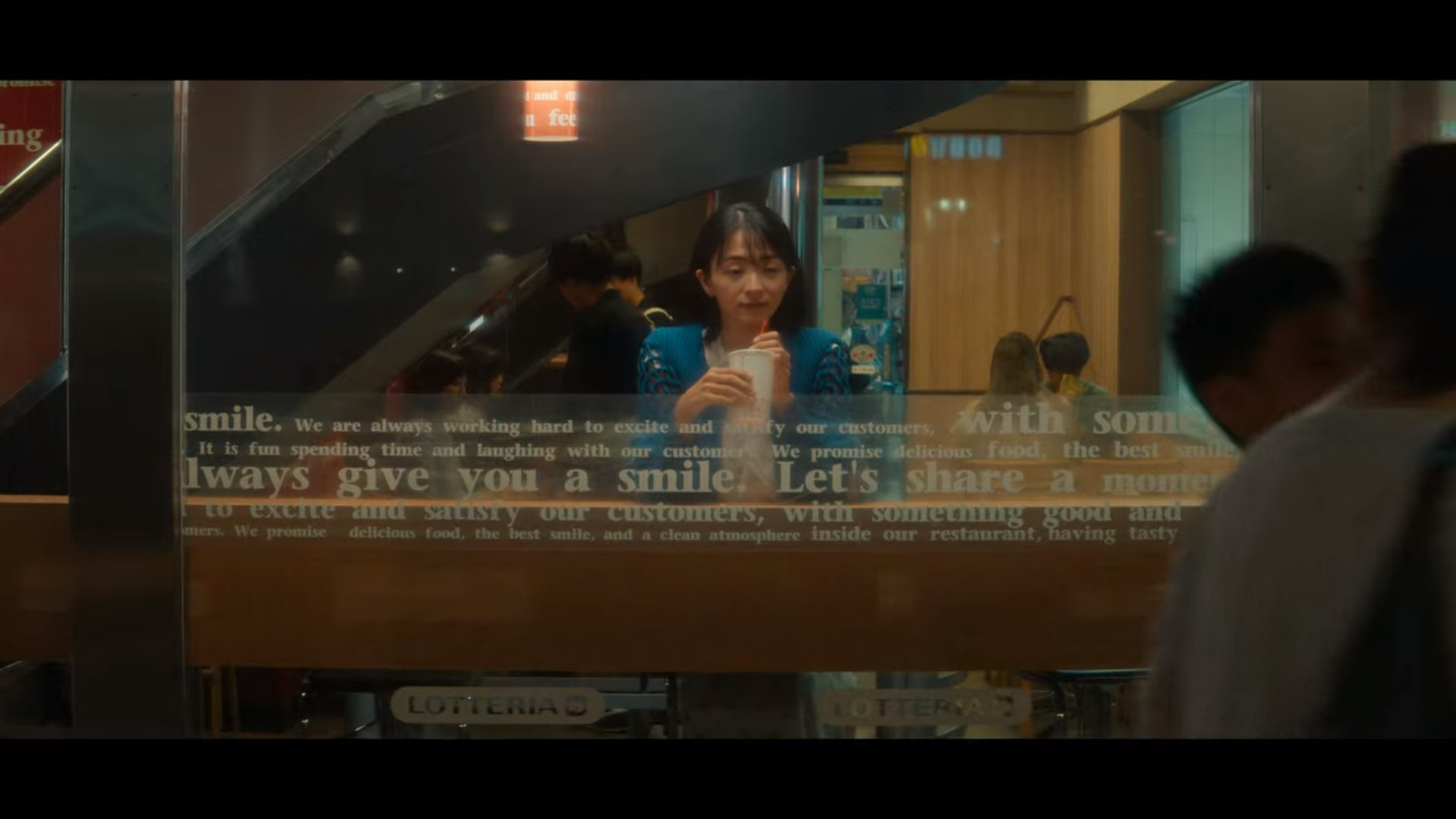 儂特利漢堡札幌中央店，Netflix日劇《First Love初戀》北海道景點之一，還可以看狸小路路面電車(台灣也有門市)
