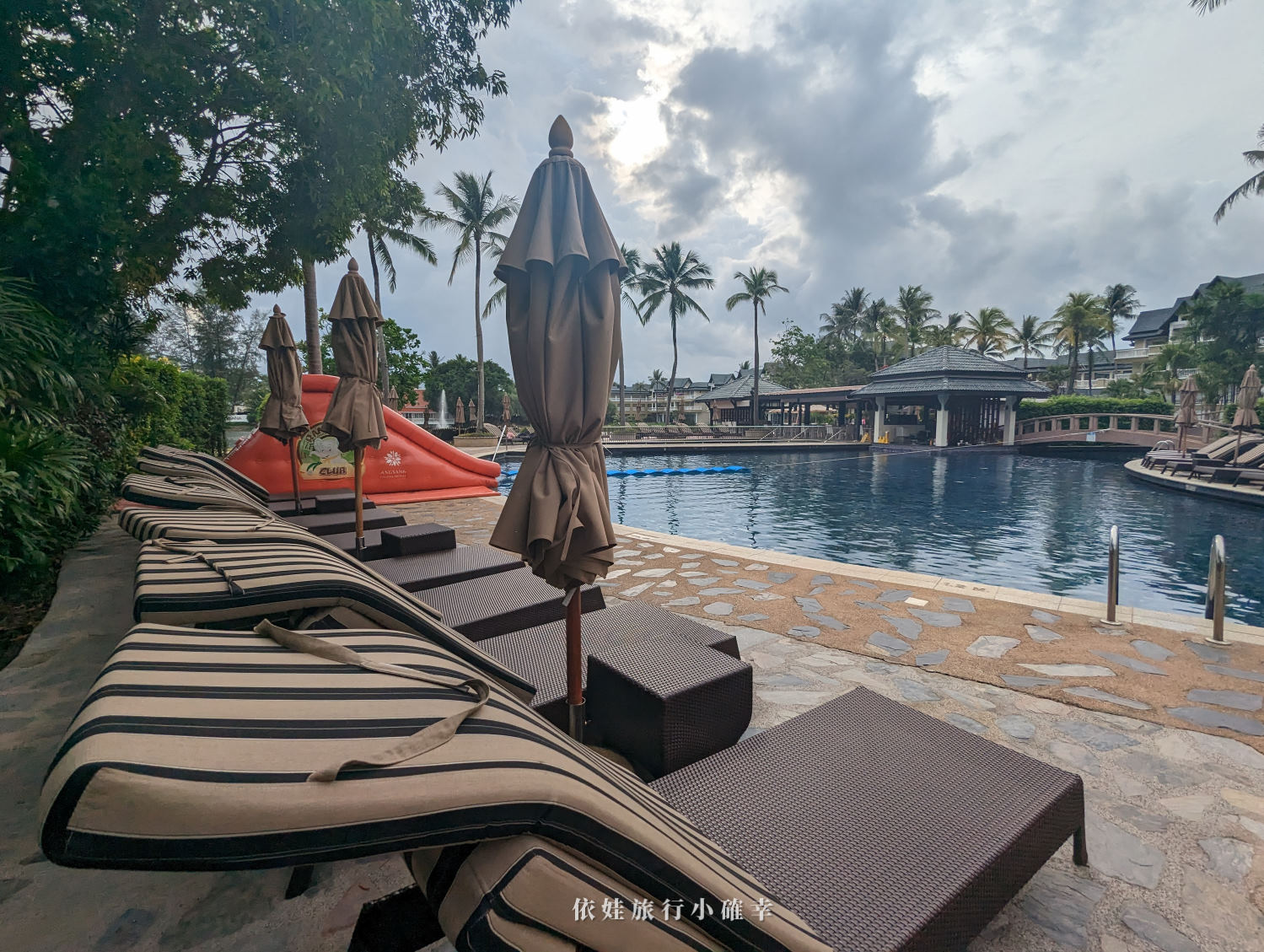Angsana Laguna Phuket 普吉島樂古浪悅椿度假村評價，推薦一整天不用出門，因為泳池酒吧、私人沙灘、保母遊戲區太讚了