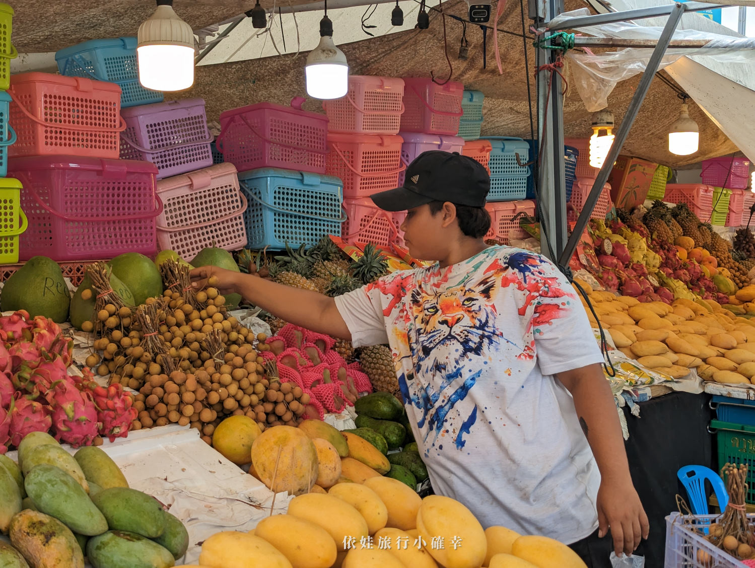 普吉島美食推薦，水果街買榴槤、山竹、紅毛丹，完全已經變成購物景點了