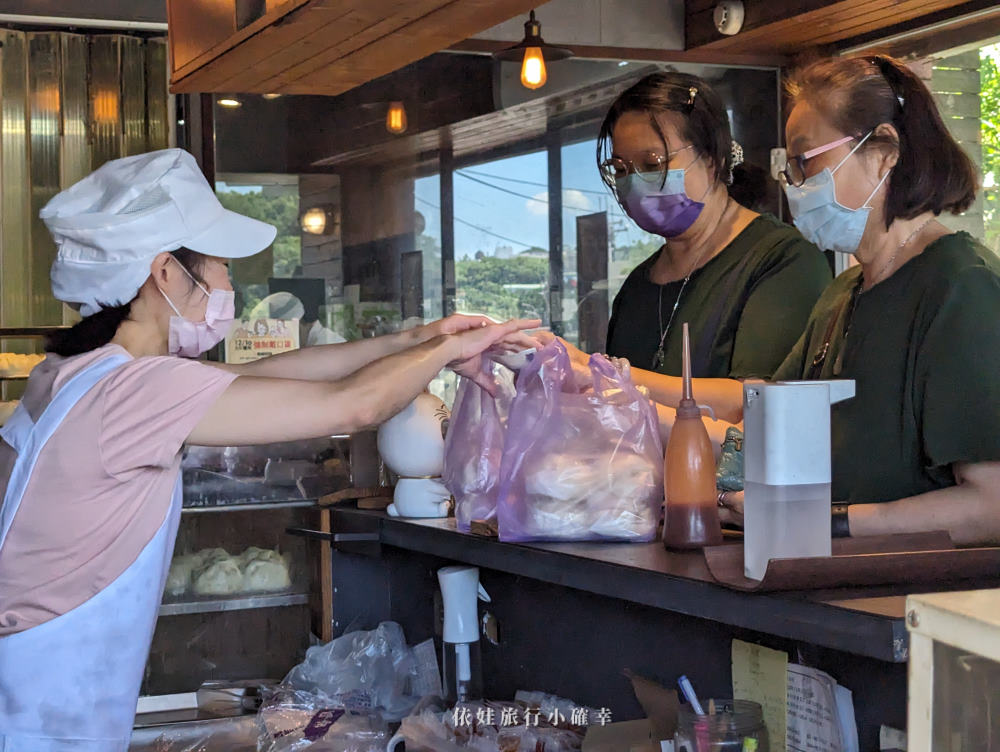 淡水包子老店必吃美食，50年的「福星阿嬤筍肉包」，每日現做筍包使用溫體豬肉以及清爽筍丁