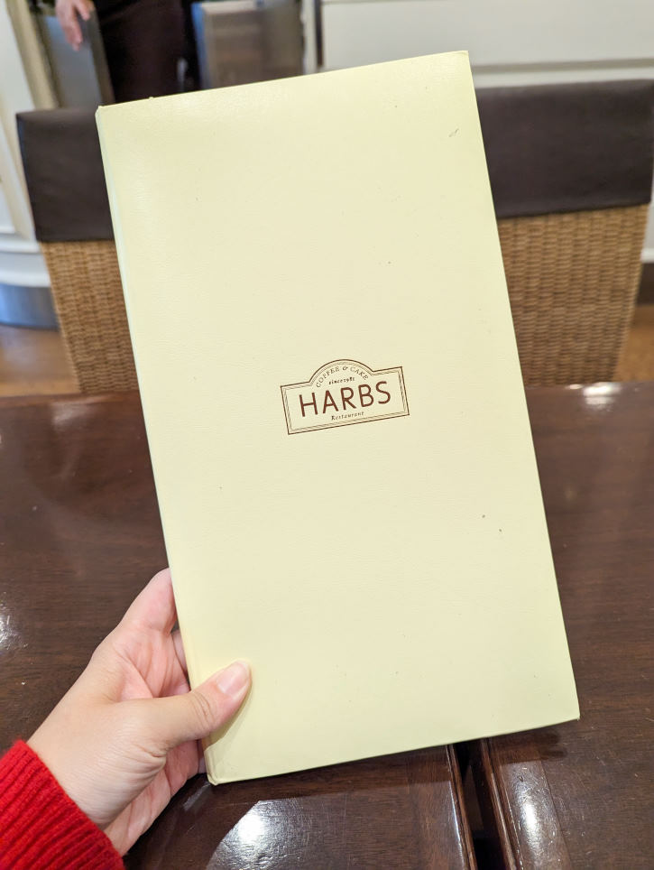 神戶必吃甜點 | Harbs 神戶三宮店，推薦日本女生最愛的水果千層蛋糕下午茶（內附菜單/價格)
